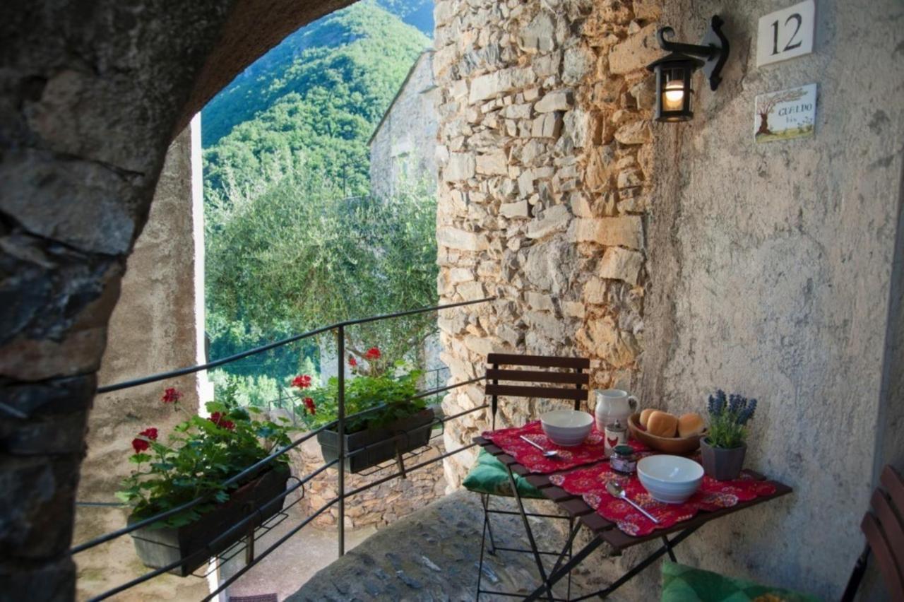 Cassa Di Loggia Stunning Medieval Setting Colletta Extérieur photo